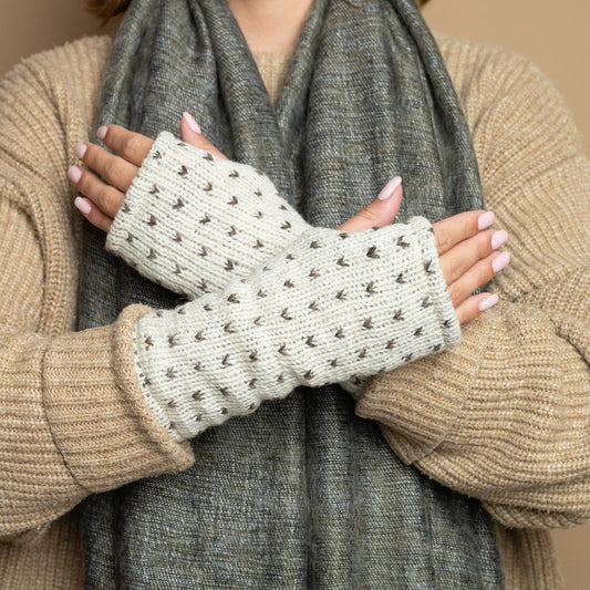 Vilten handwarmers lovely beige gemêleerd
