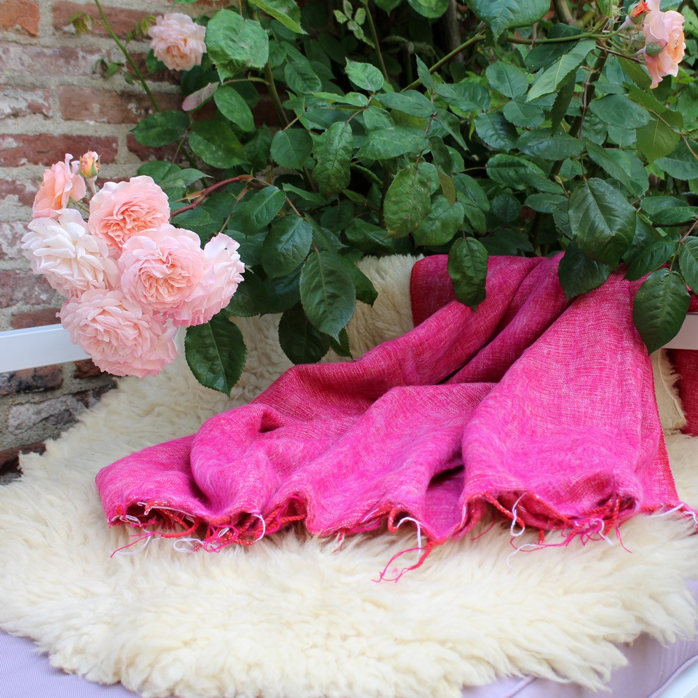 Detailfoto van plaid fuchsia gemêleerd