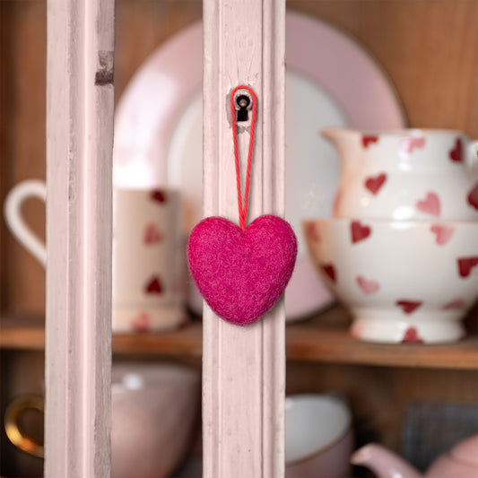 Vilten hanger hart love fuchsia