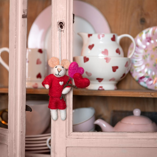 Vilten hanger muis love is in the air
