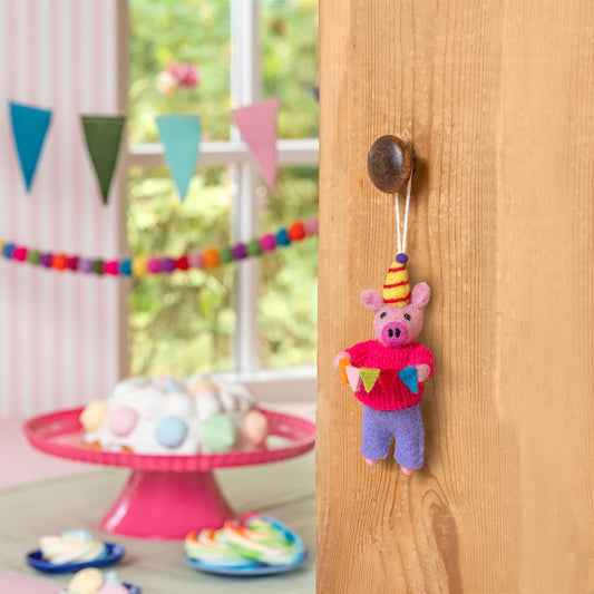 Vilten hanger feestvarken roze
