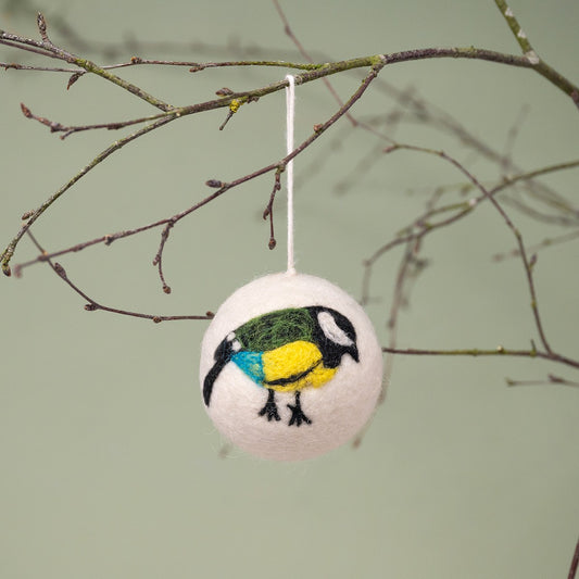 Vilten hanger bal koolmeesje
