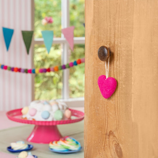 Vilten hanger hart fuchsia