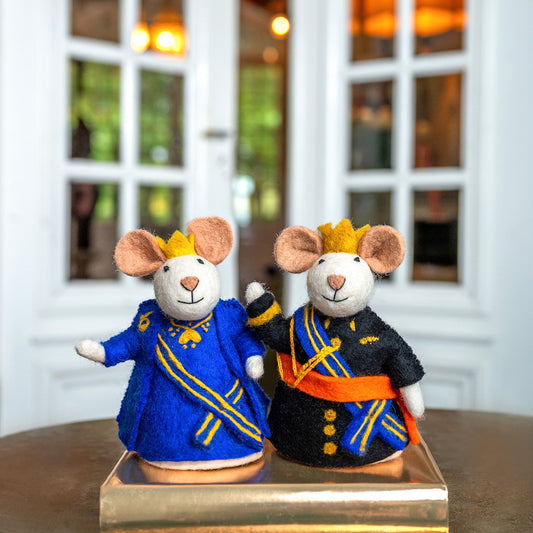 Detailfoto van vilten decoratie muis koningin 2 st.