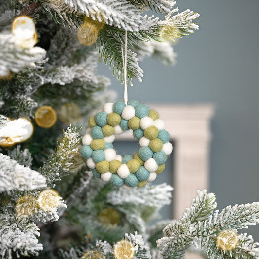 Hanger Krans VB Small Winterwonderland van vilt