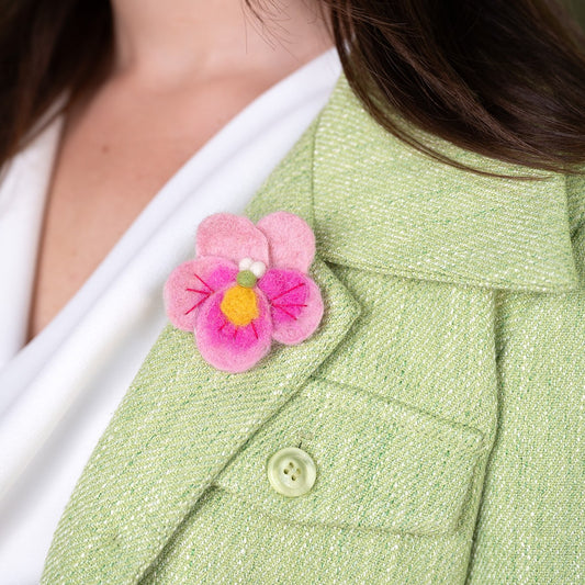 Vilten broche viooltje roze
