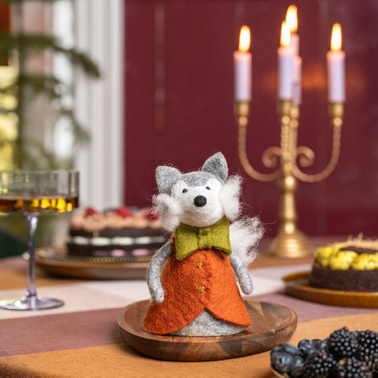 Detailfoto van vilten decoratie wolf indian summer cognac