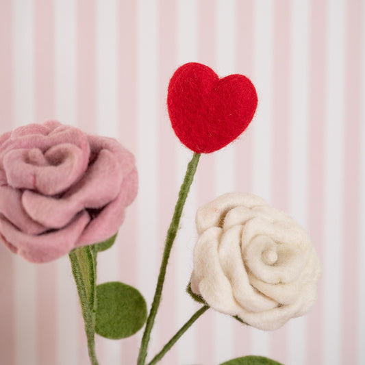 Vilten steker hart love rood