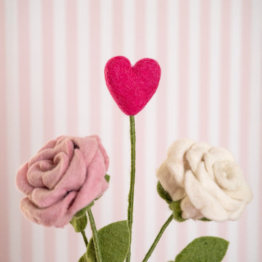 Vilten steker hart love fuchsia