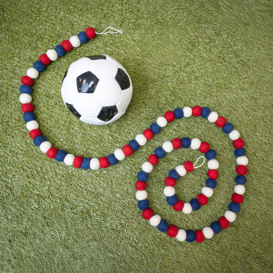 Vilten viltslinger viltballetjes rood-wit-blauw
