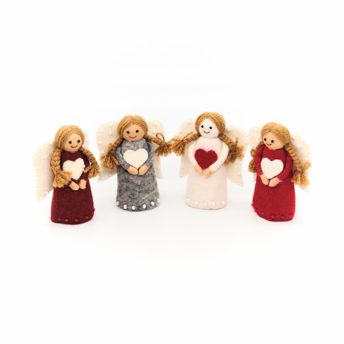 Detailfoto van vilten kerstengeltje grijs