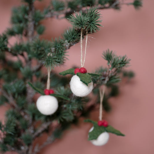 Vilten kerstbal holly berry small 3d