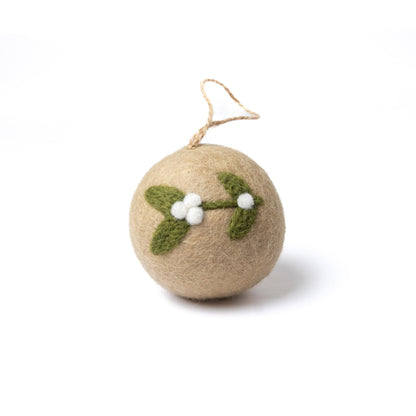 Detailfoto van vilten kerstbal mistletoe large