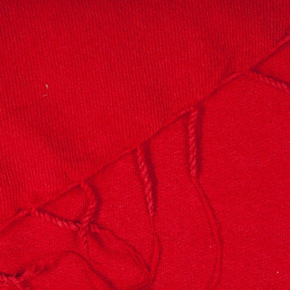Detailfoto van vilten kleine sjaal rood