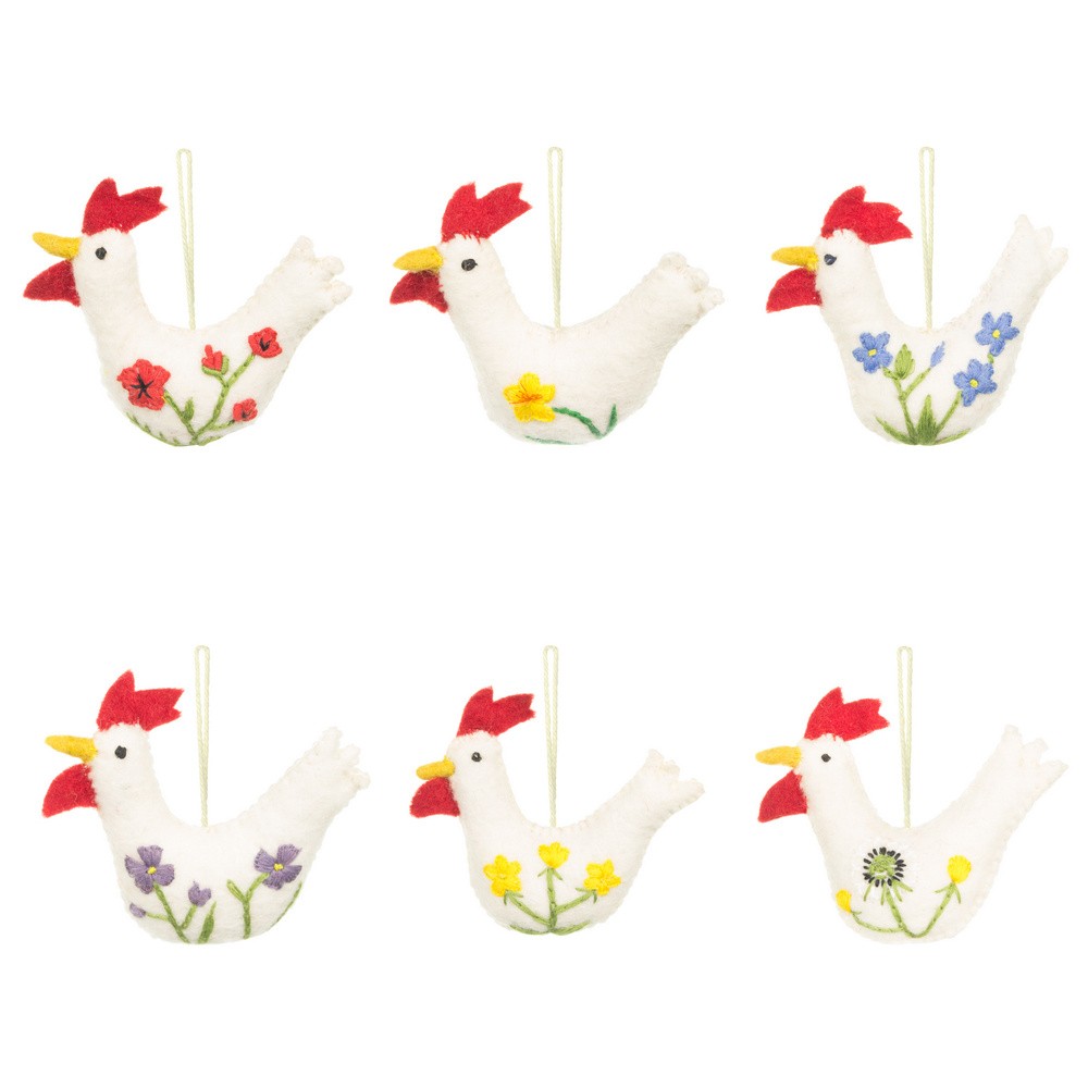 Detailfoto van vilten hanger haan met paardenbloem