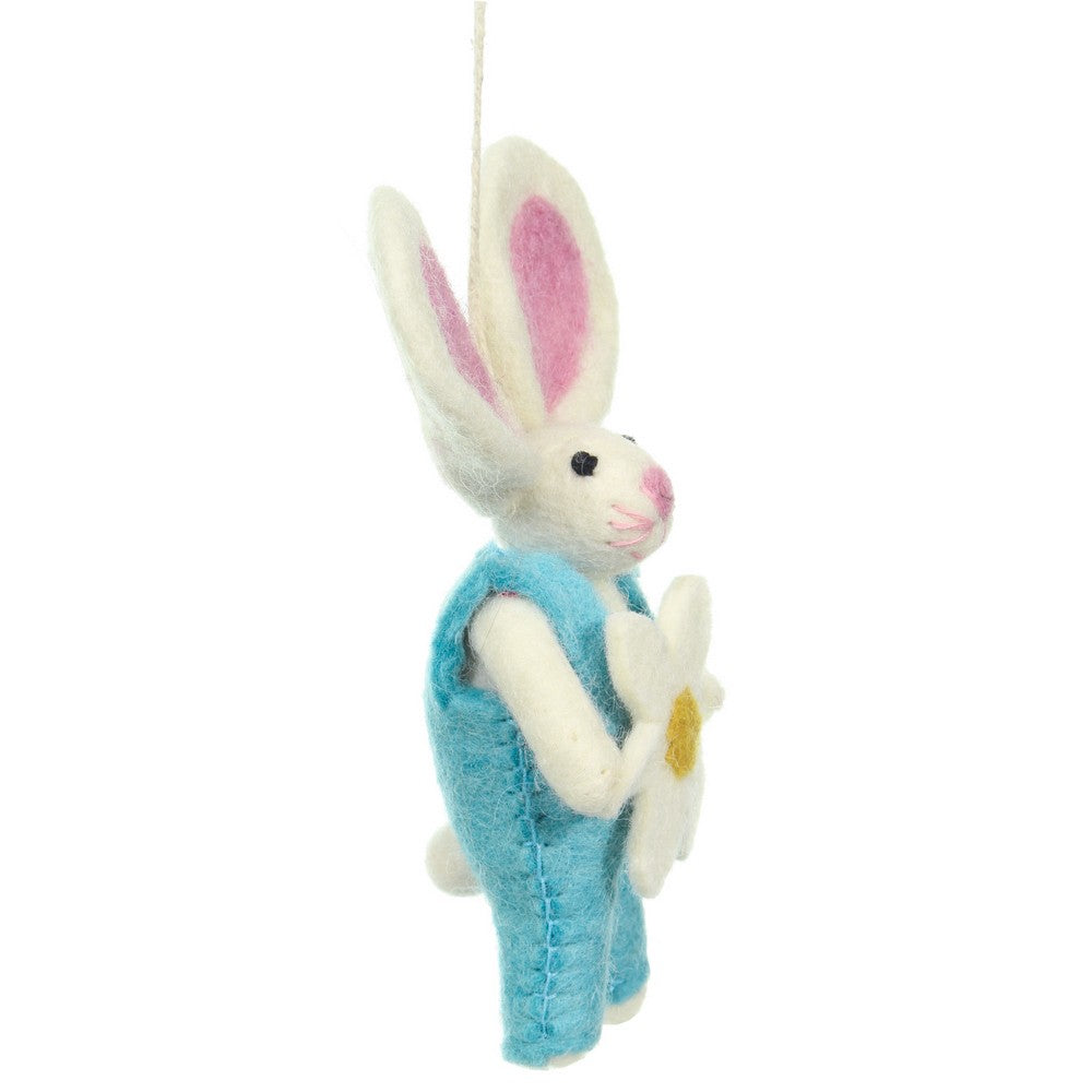 Detailfoto van vilten hanger haasje met margriet turquoise
