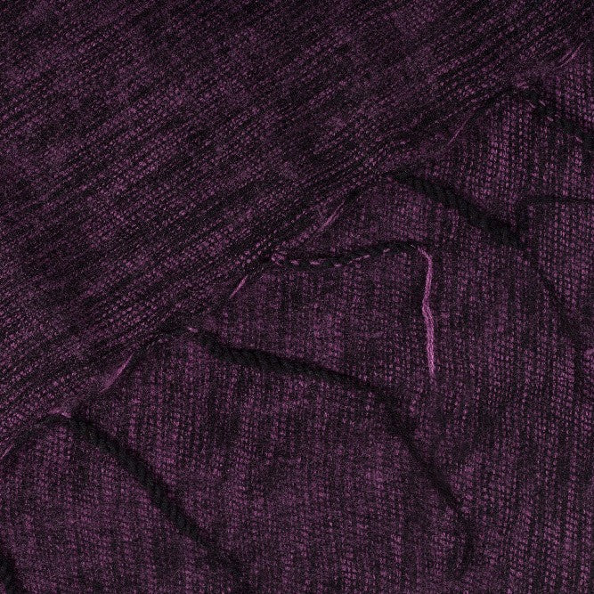 Detailfoto van vilten kleine sjaal aubergine