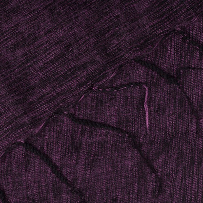 Detailfoto van vilten kleine sjaal aubergine