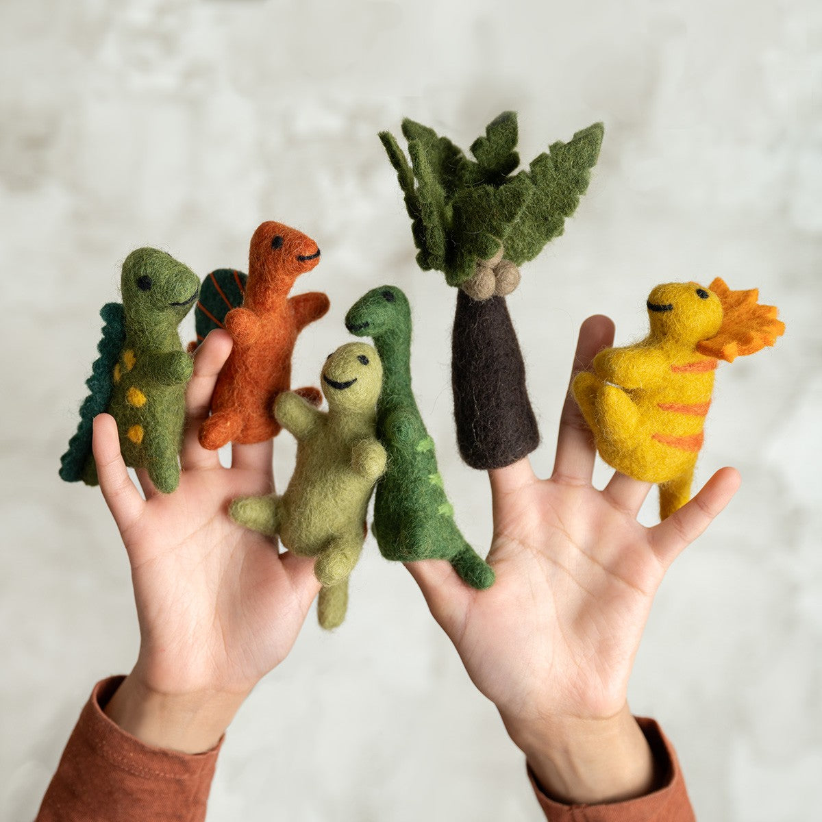 Vilten vingerpopje dino assorti 6 st.