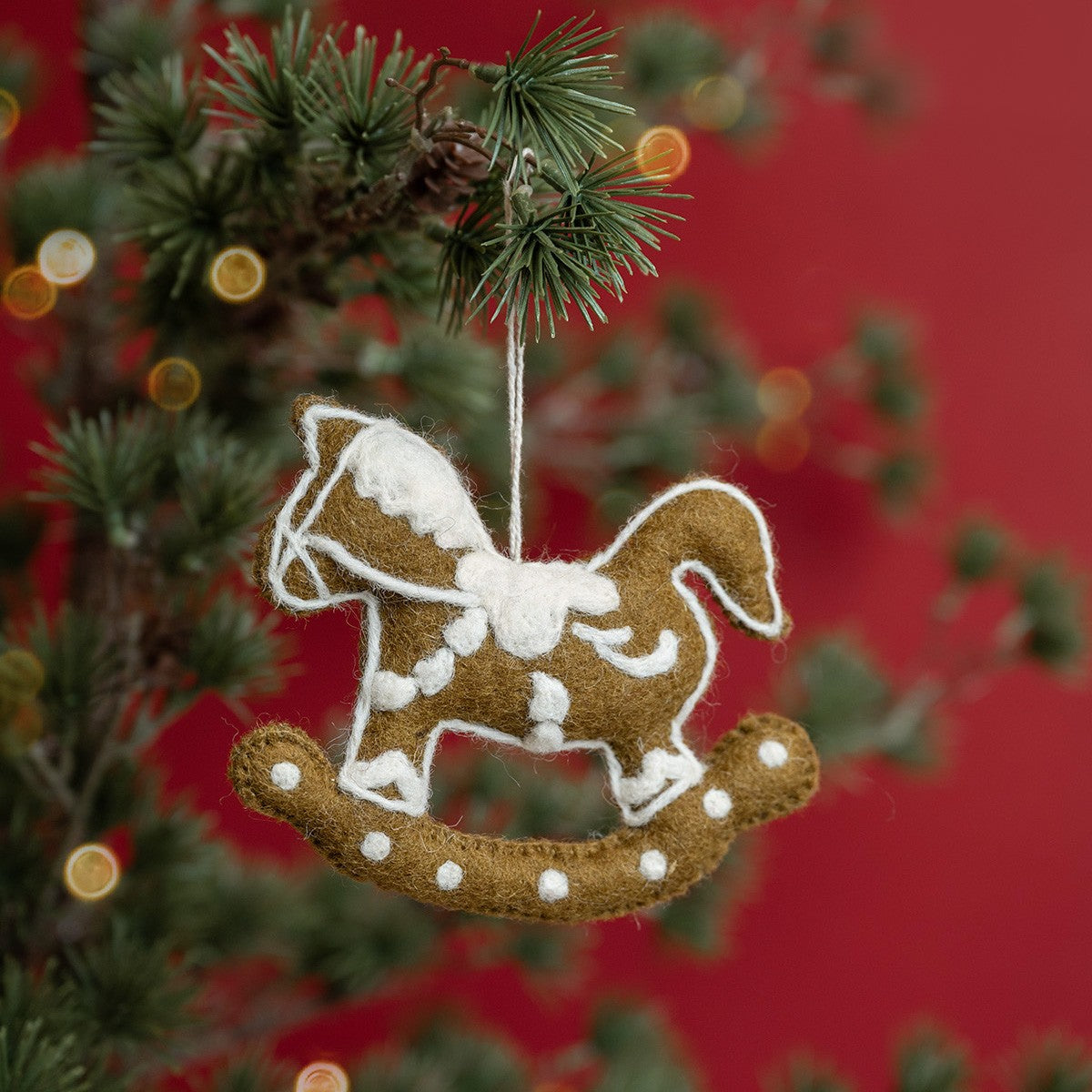 Vilten hanger hobbelpaard gingerbread
