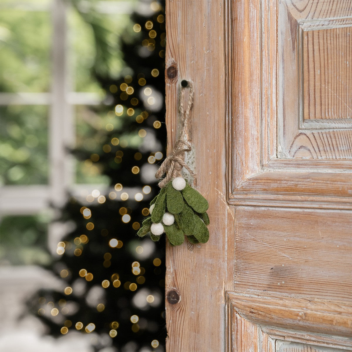 Detailfoto van vilten hanger mistletoe medium