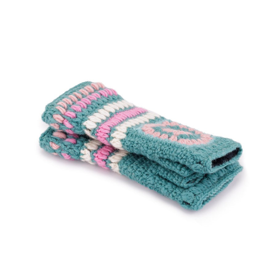 Detailfoto van vilten handwarmers granny square colorful turquoise-roze