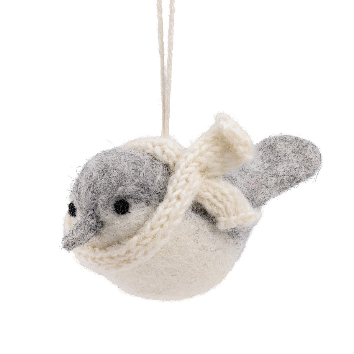 Detailfoto van hanger vogeltje lichtgrijs van vilt