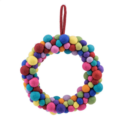 Detailfoto van vilten kerstkrans viltballetjes multicolor