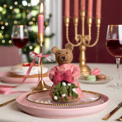 Vilten decoratie beer mistletoe dreams
