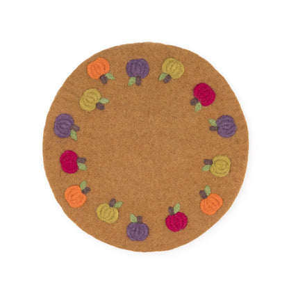 Detailfoto van vilten onderzetter 35 cm pompoentjes bruin