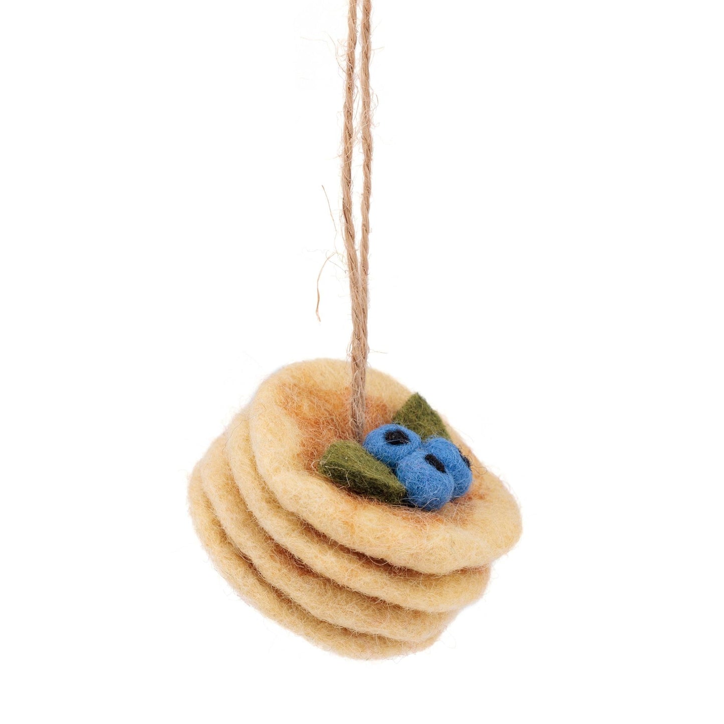 Detailfoto van vilten hanger pancakes bes blauw