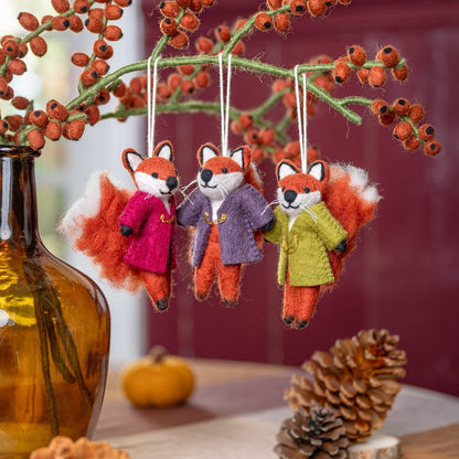 Detailfoto van vilten hanger vos indian summer paars