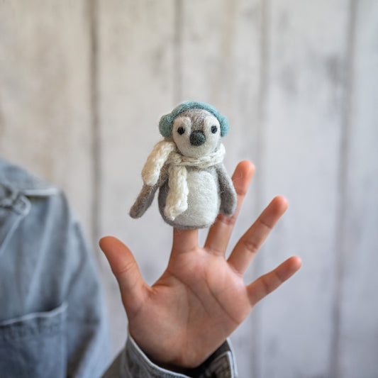 Vingerpopje Pinguin IJsblauw van vilt
