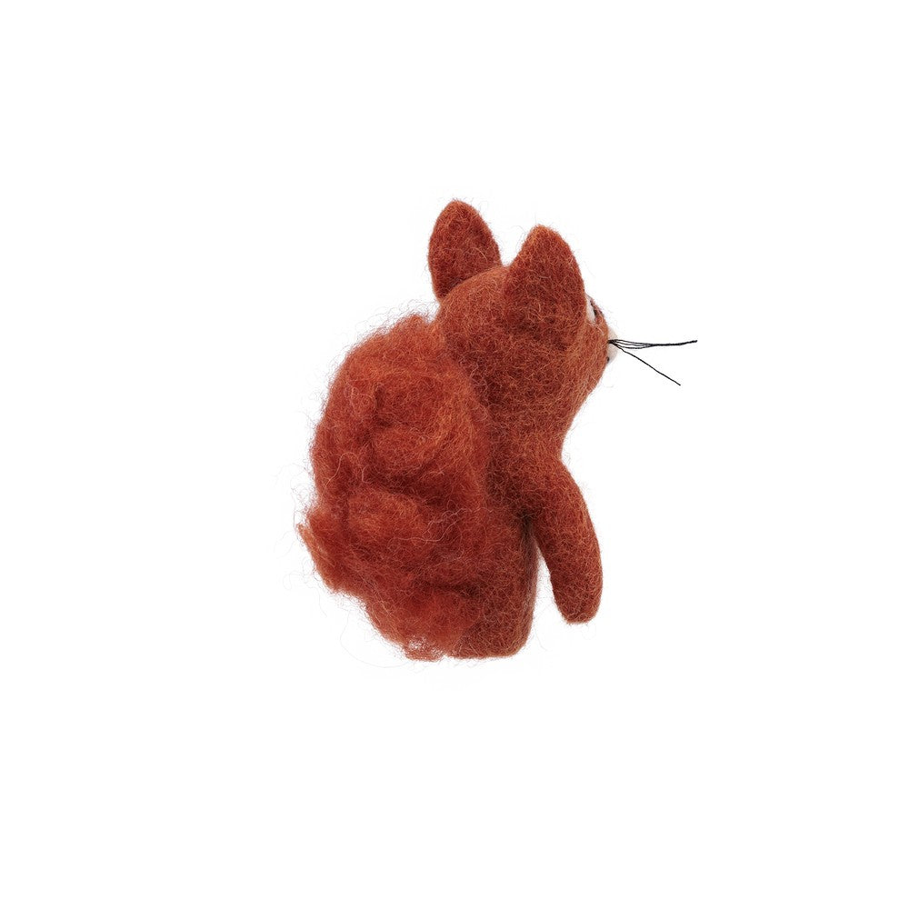 Detailfoto van vilten vingerpopje eekhoorn