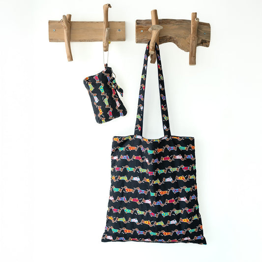 Vilten totebag teckel zwart