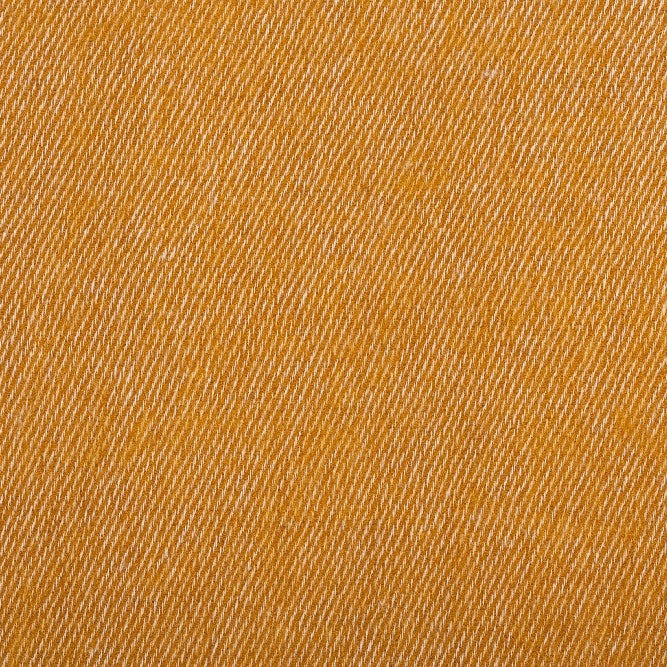 Detailfoto van sjaal okergeel