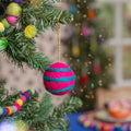 Anhängerkugel gestreift Fuchsia Kitschmas