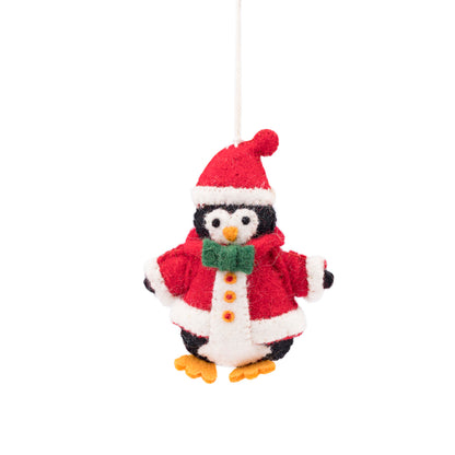Detailfoto van vilten hanger pinguin kerstman jolly christmas