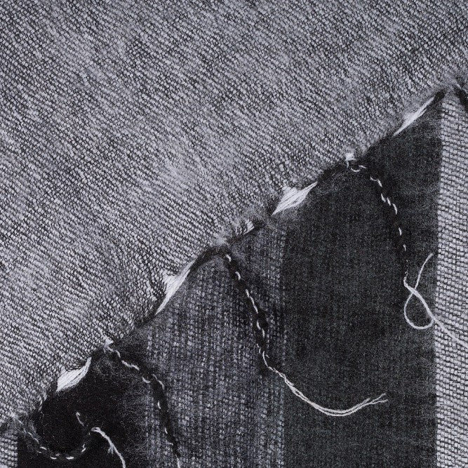 Detailfoto van sjaal zwart grijs
