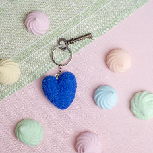 Vilten sleutelhanger hart blauw