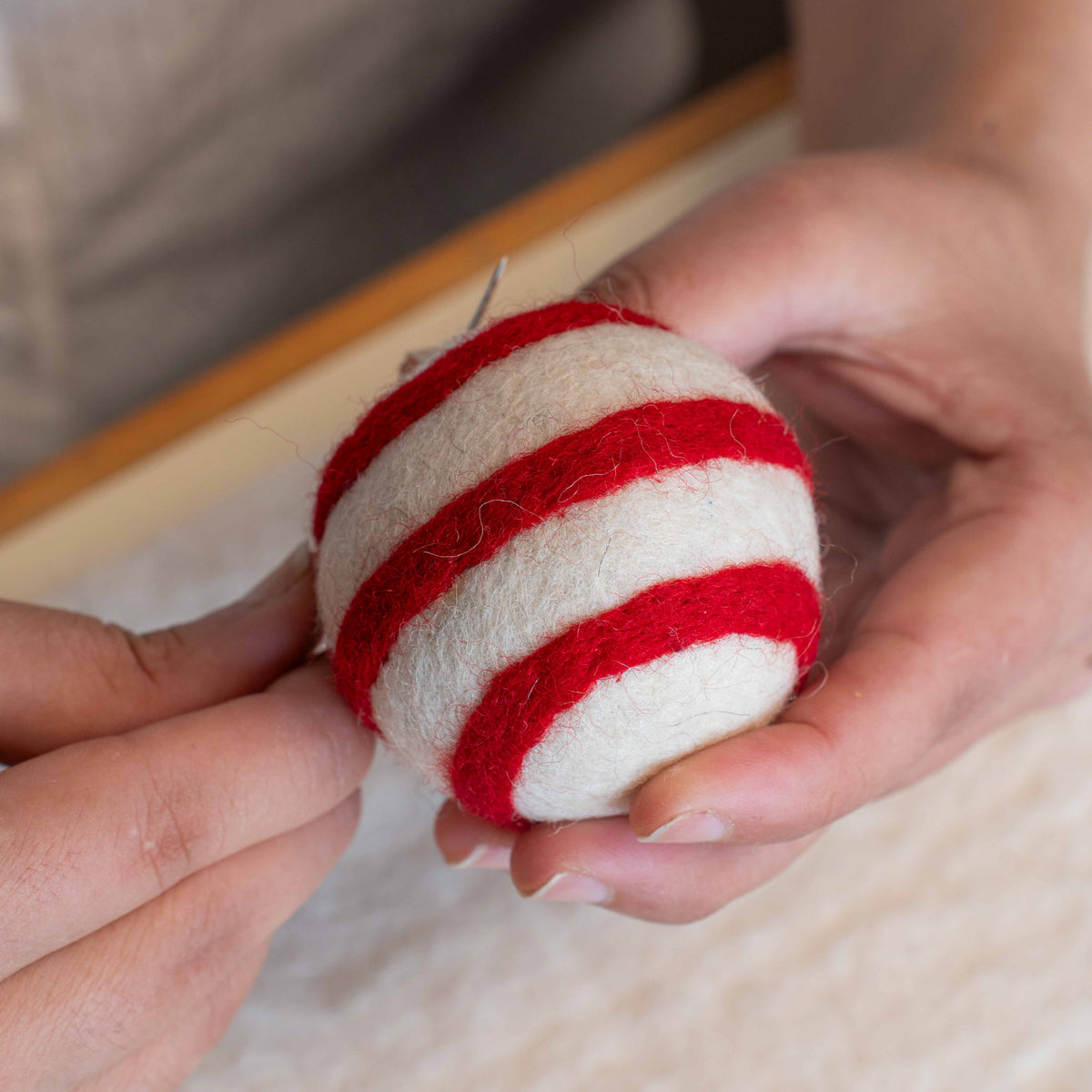 Pendant Ball Stripe White Jolly Christmas